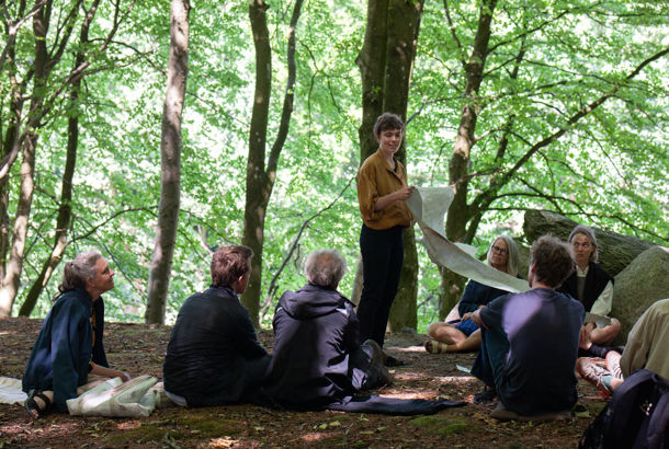 Vidste hun noget om skoven, performance. Foto: Lasse Fischer